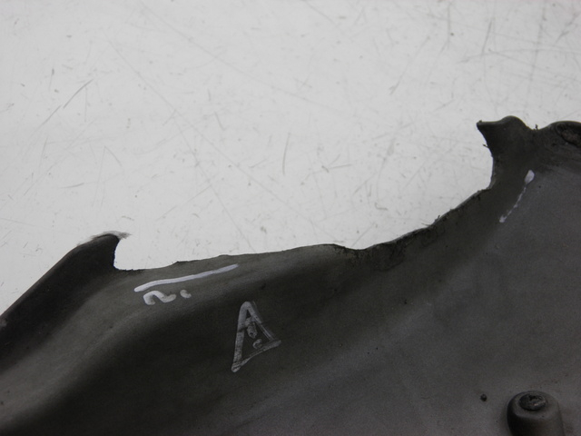 photo de UNTERBODEN LINKS PIAGGIO MP3 RL 125 (2006 - 2014)