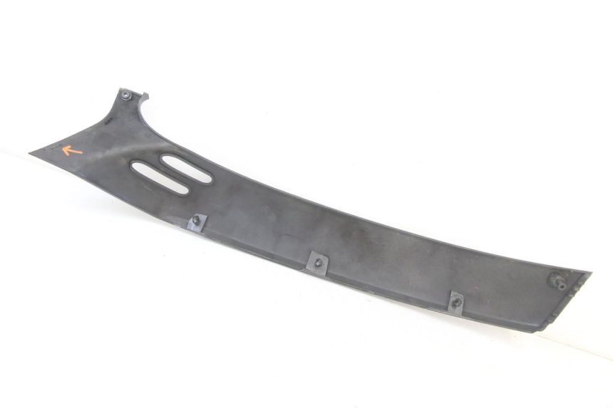 photo de UNTERBODEN LINKS PIAGGIO VESPA GRANTURISMO 125 (2003 - 2007)
