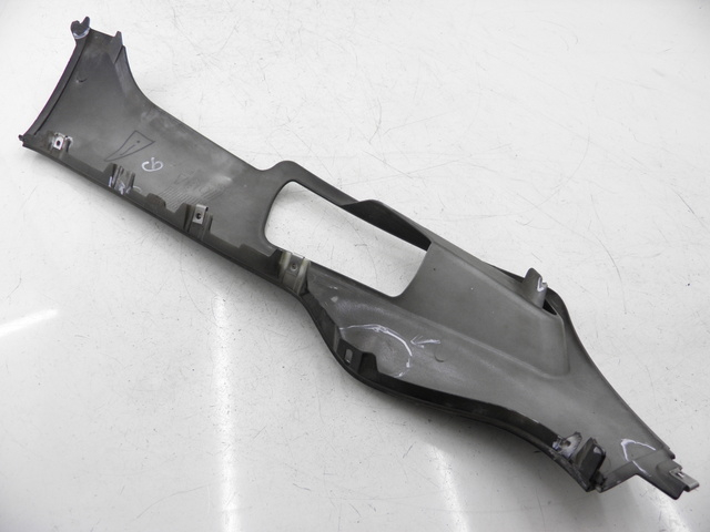 photo de UNTERBODEN LINKS PIAGGIO X8 STREET 125 (2006 - 2007)