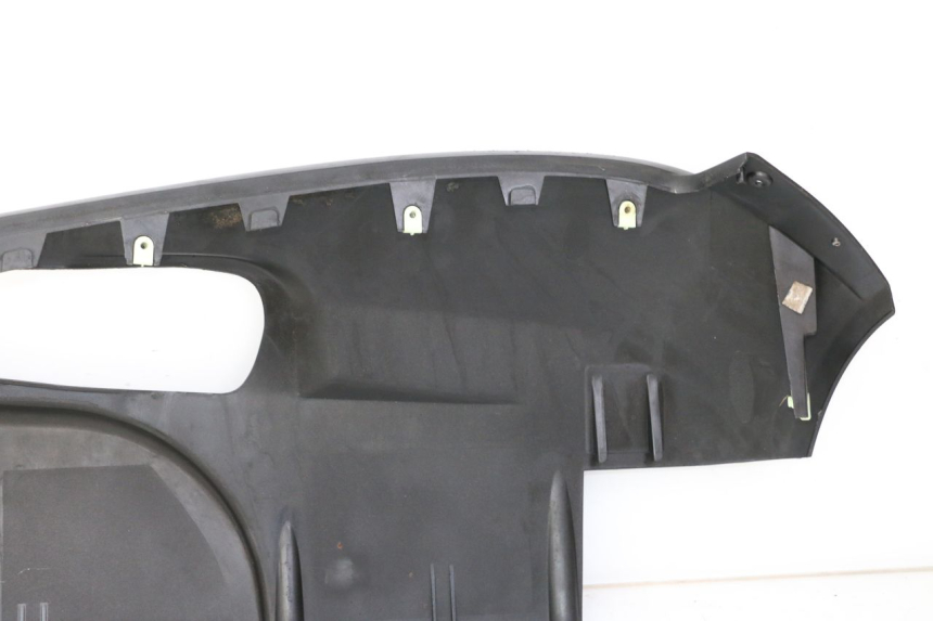 photo de UNTERBODEN LINKS PEUGEOT SATELIS COMPRESSOR K15 125 (2006 - 2009)