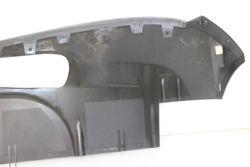 photo de UNTERBODEN LINKS PEUGEOT SATELIS COMPRESSOR K15 125 (2006 - 2009)