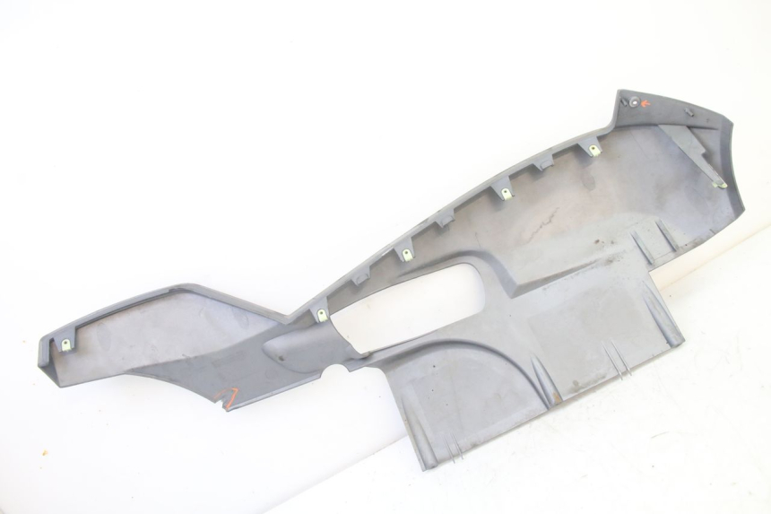 photo de UNTERBODEN LINKS PEUGEOT SATELIS 250 (2006 - 2012)
