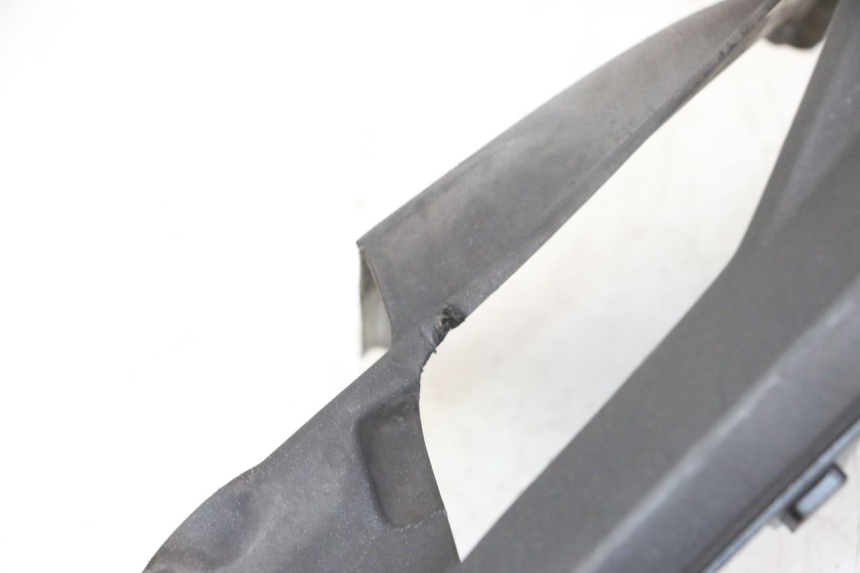 photo de UNTERBODEN LINKS PEUGEOT SATELIS 125 (2013 - 2018) - Zoom auf Gebrauchszustand