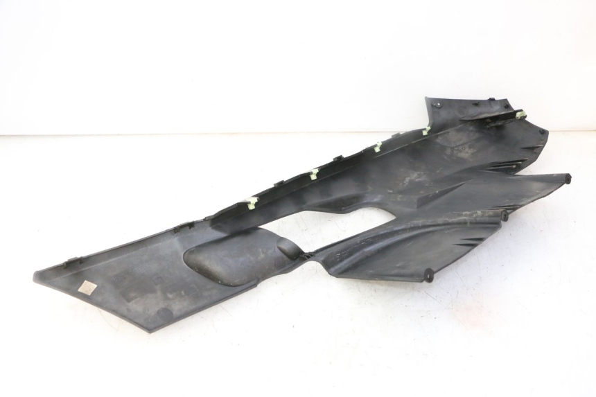 photo de UNTERBODEN LINKS PEUGEOT SATELIS 125 (2013 - 2018) - Alternative Perspektive