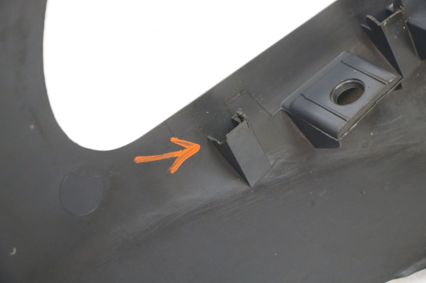 photo de UNTERBODEN LINKS PIAGGIO SUPER LX 125 (2000 - 2003)