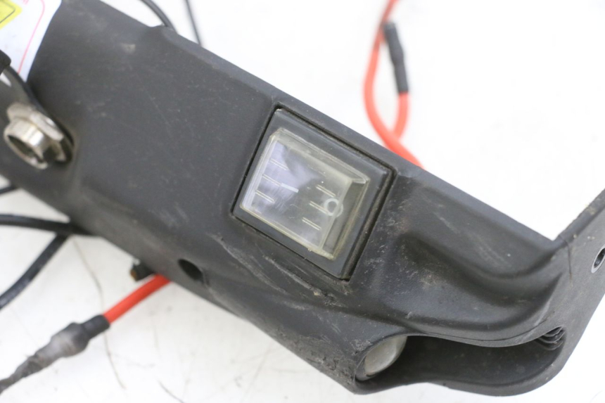 photo de LINKS UNTERE KAROSSERIE DUALTRON VICTOR LIMITED 1