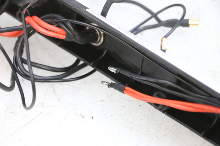 photo de LINKS UNTERE KAROSSERIE DUALTRON VICTOR LIMITED 1