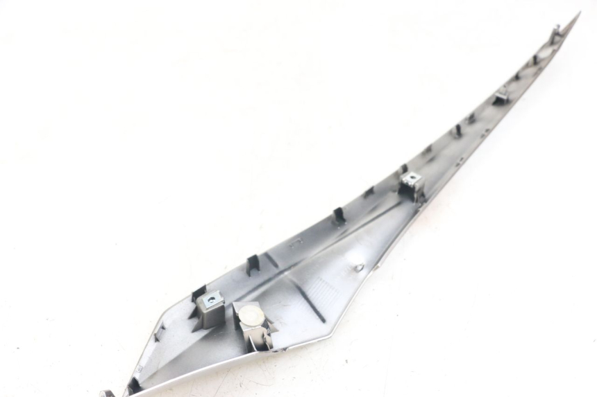 photo de LINKER UNTERE SEITENVERKLEIDUNG YAMAHA XMAX X-MAX ABS 125 (2017 - 2020) - Gesamtansicht des Produkts