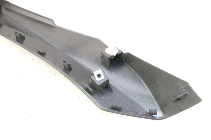 photo de UNTERBODEN LINKS YAMAHA XMAX X-MAX 125 (2021 - 2025)