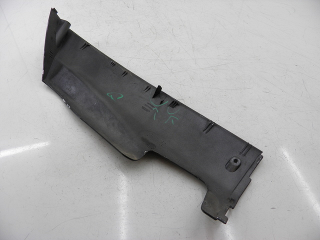 photo de UNTERBODEN LINKS YAMAHA YP MAJESTY 125 (2002 - 2006)