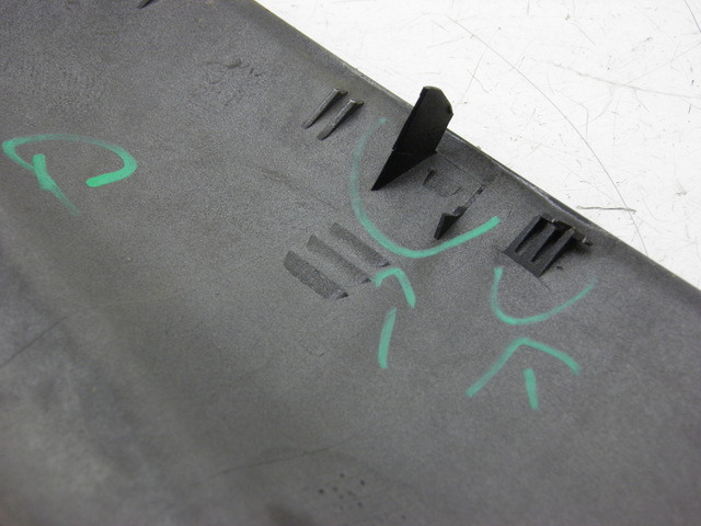 photo de UNTERBODEN LINKS YAMAHA YP MAJESTY 125 (2002 - 2006)