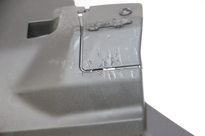 photo de UNTERBODEN YAMAHA XMAX X-MAX 125 (2021 - 2025) - Details der Befestigungspunkte