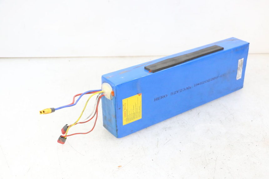 photo de BATTERIE HERO S10 1