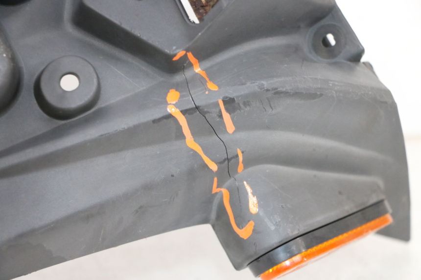 photo de SPRITZSCHUTZ KYMCO AGILITY CITY 4T 50 (2008 - 2016) - Oberflächenzustand und Material