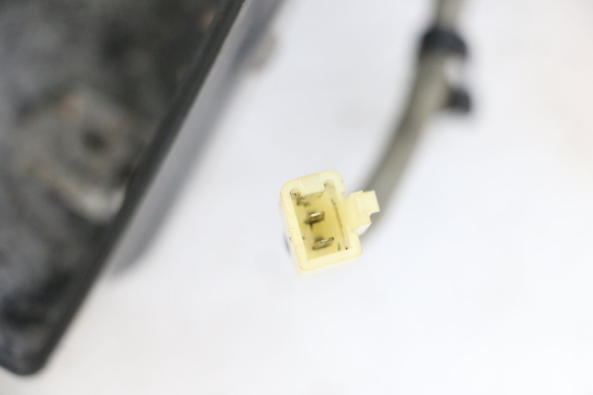 photo de SPRITZSCHUTZ KAWASAKI GPX R WARBIRD 600 (1988 - 1993) - Details der Befestigungspunkte