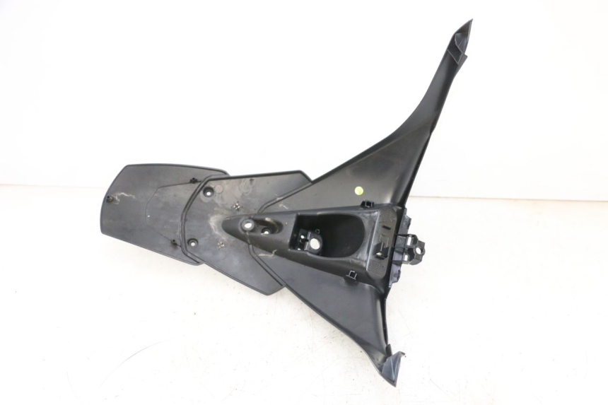 photo de SPRITZSCHUTZ PIAGGIO MP3 HPE 300 (2019 - 2026) - Technische Nahaufnahme