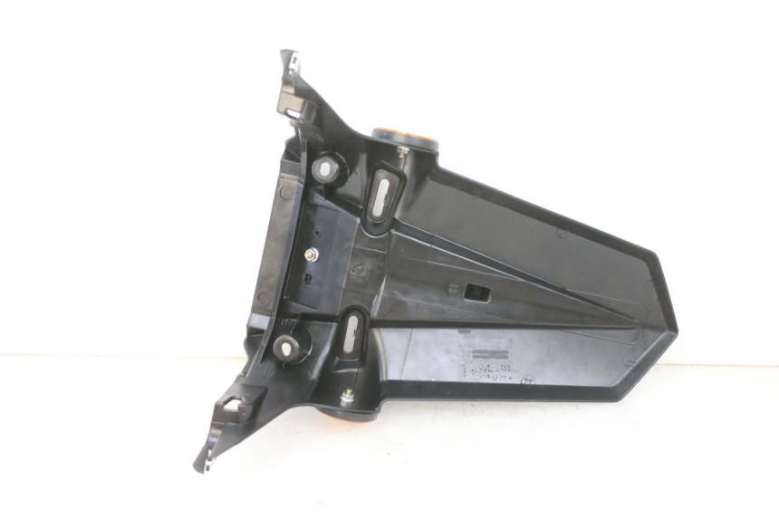 photo de SPRITZSCHUTZ JM MOTORS SANTANA EVO 50 (2024 - 2026) - Zoom auf Gebrauchszustand