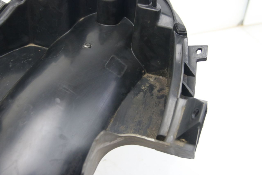 photo de HINTERER KOTFLüGEL SUZUKI SIXTEEN 125 (2008 - 2010)