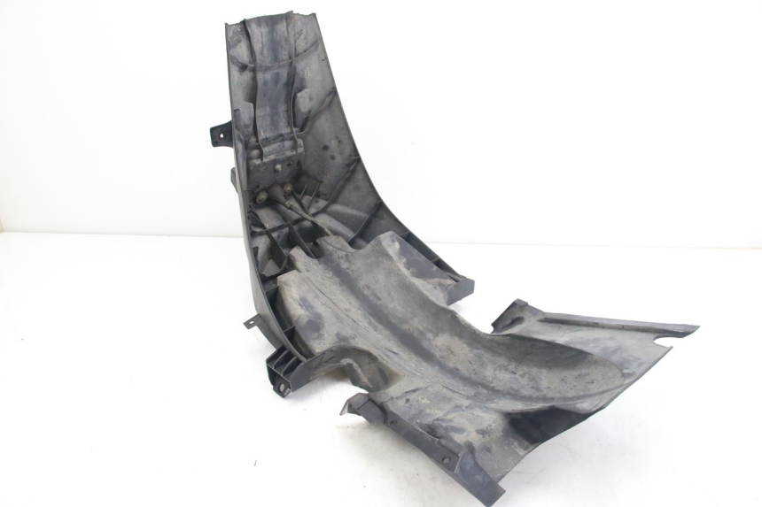 photo de HINTERER KOTFLüGEL SUZUKI SIXTEEN 125 (2008 - 2010)
