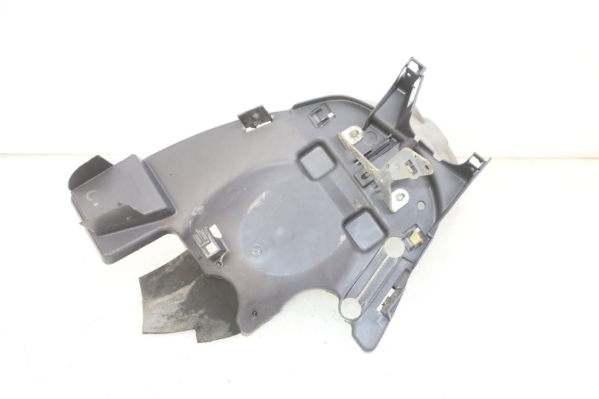 photo de SPRITZSCHUTZ PEUGEOT VIVACITY 100 (1999 - 2008) - Weitere Ansicht des Artikels