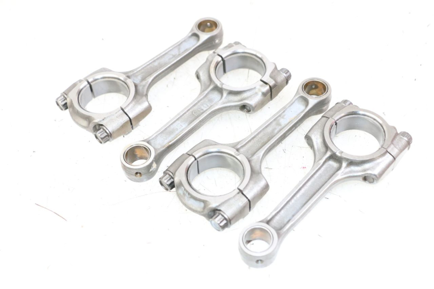 photo de PLEUEL SUZUKI GSR 750 (2011 - 2017) - Details der Befestigungspunkte