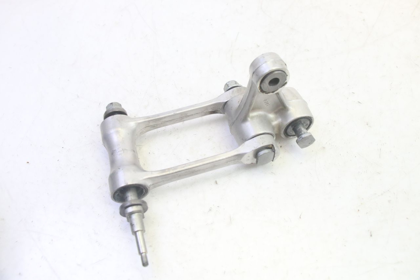 photo de UMLENKHEBEL KAWASAKI KXF KX-F 250 (2017 - 2019) - Details der Befestigungspunkte