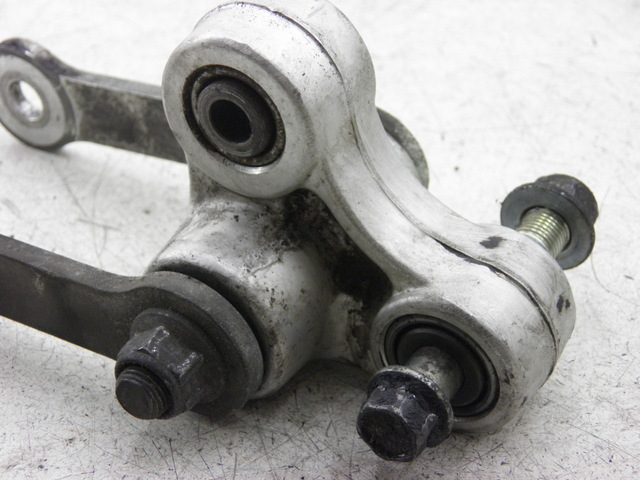 photo de UMLENKHEBEL SUZUKI SV S 650 (1999 - 2002)