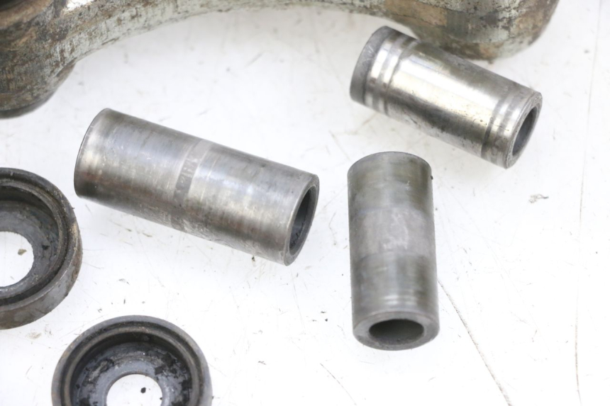 photo de STOßDäMPFERSTREBE YAMAHA TTR 125 (2000 - 2020) - Geprüftes Gebrauchtteil