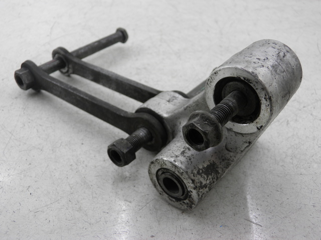 photo de STOßDäMPFERSTREBE YAMAHA FZS FAZER 600 (1998 - 2001)