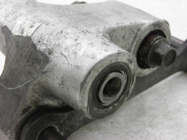 photo de STOßDäMPFERSTREBE YAMAHA FZS FAZER 600 (1998 - 2001)