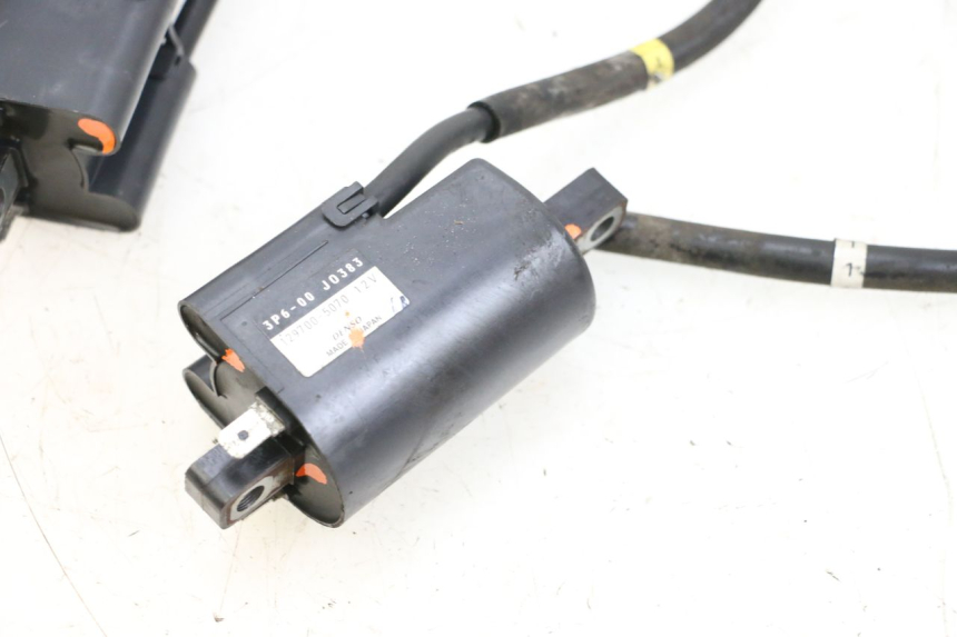 photo de ZüNDSPULE YAMAHA FJR ABS 1300 (2006 - 2012) - Details der Befestigungspunkte