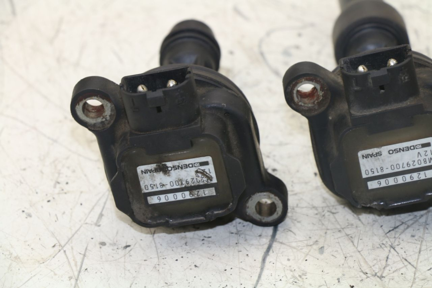 photo de ZÜNDSPULE TRIUMPH TIGER 955 (2001 - 2004) - Details der Befestigungspunkte