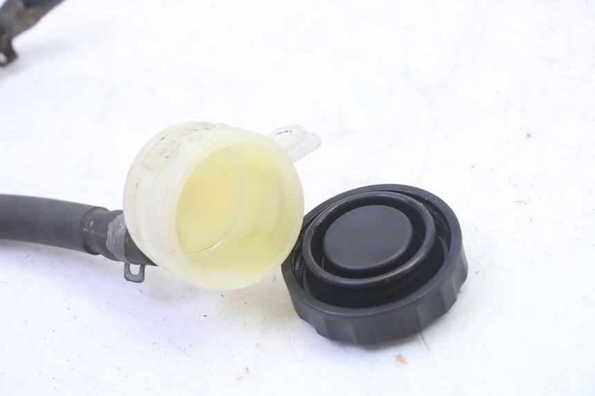 photo de BREMSFLÜSSIGKEITSGLAS TRIUMPH SPRINT 900 (1995 - 1998)