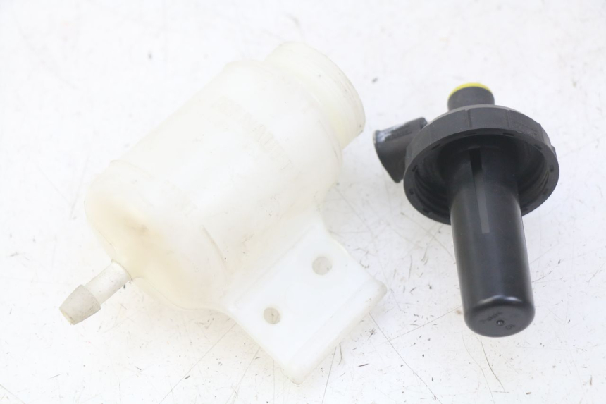 photo de BREMSFLÜSSIGKEITSGLAS RENAULT TWIZY 45 (2012 - 2019)