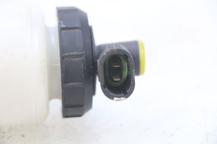 photo de BREMSFLÜSSIGKEITSGLAS RENAULT TWIZY 45 (2012 - 2019)