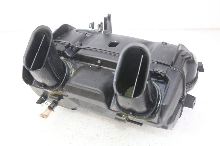 photo de LUFTFILTER HONDA CB R 1000 (2018 - 2023)