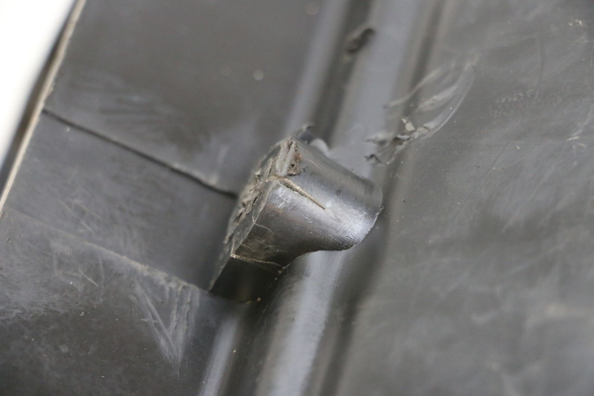 photo de LUFTFILTERKASTEN KAWASAKI GPZ RX 1000 (1986 - 1988) - Detailansicht des Bauteils