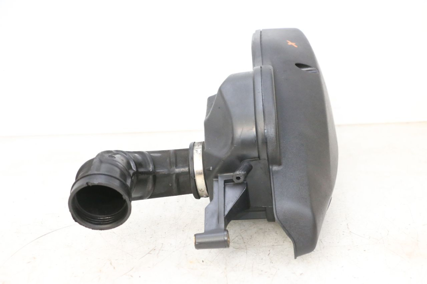 photo de LUFTFILTERKASTEN PIAGGIO MP3 HPE 300 (2019 - 2026) - Technische Nahaufnahme