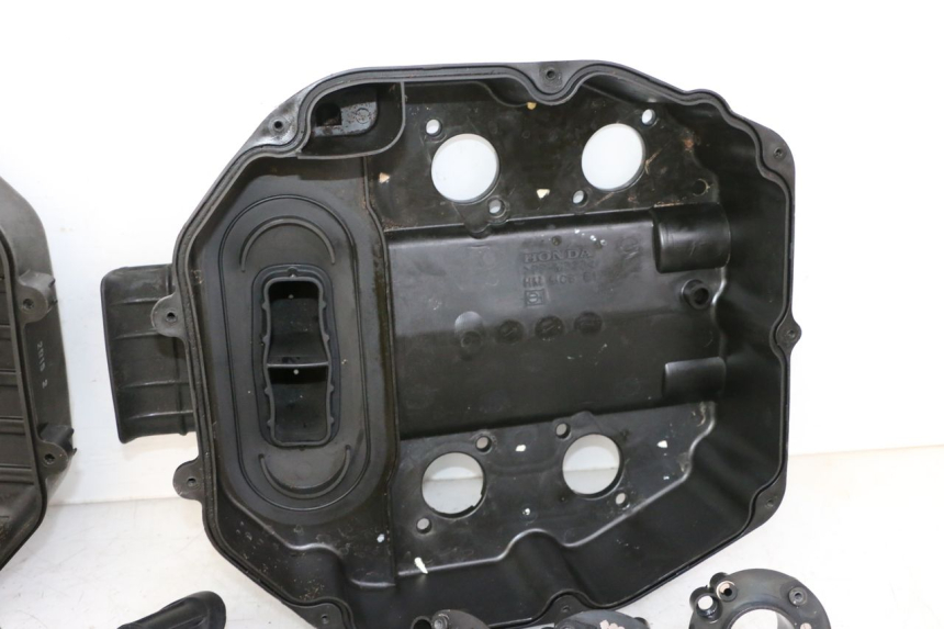 photo de LUFTFILTERKASTEN HONDA ST PAN EUROPEAN 1300 (2002 - 2013)