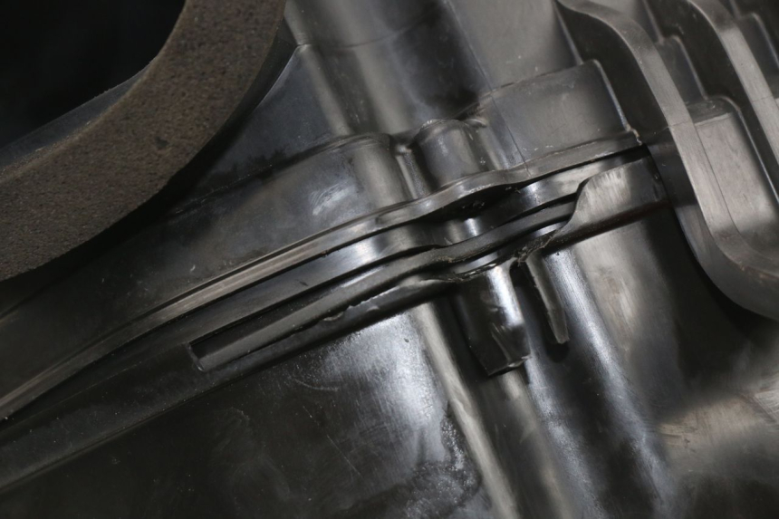 photo de LUFTFILTERKASTEN SUZUKI GSX-R GSXR 600 (2001 - 2003)