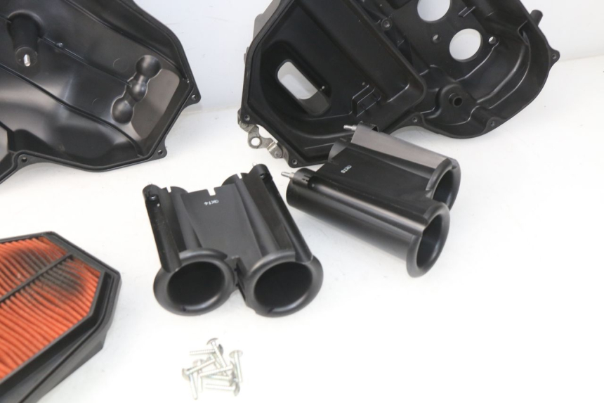 photo de LUFTFILTERKASTEN YAMAHA FZ8 800 (2010 - 2016)