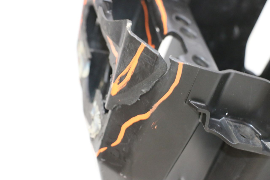 photo de LUFTFILTERKASTEN YAMAHA YFM R RAPTOR 250 (2008 - 2014) - Zoom auf Gebrauchszustand