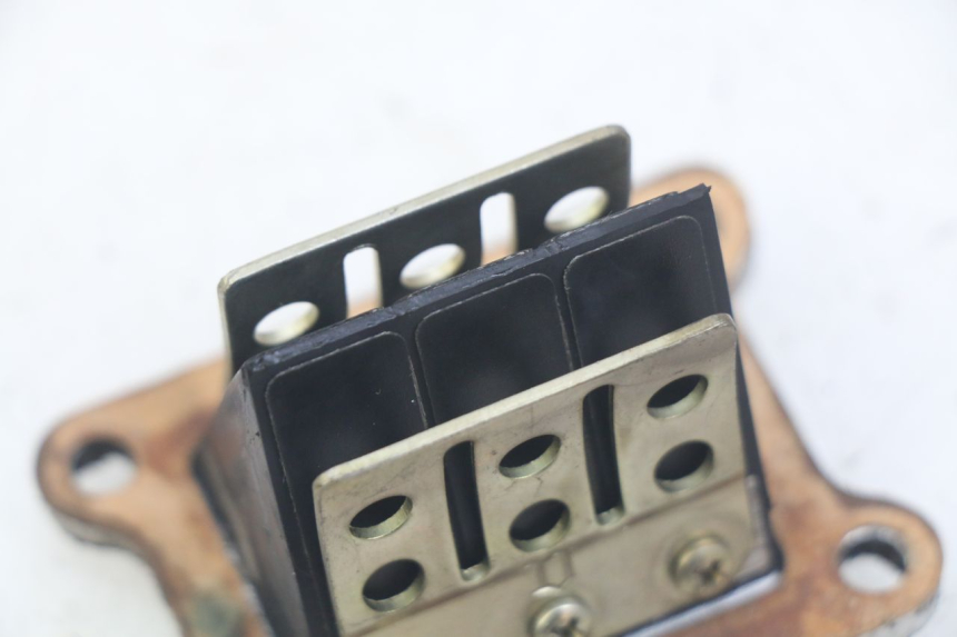 photo de ANSAUGSTUTZEN DERBI GPR 50 (2004 - 2009)