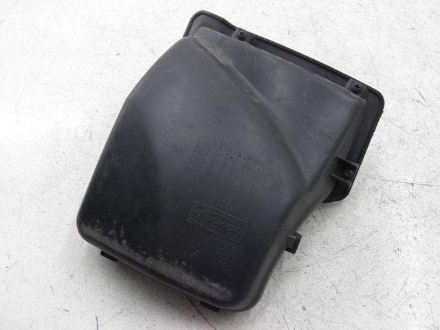 photo de HANDSCHUHFACH PIAGGIO CARNABY 125 (2007 - 2011)