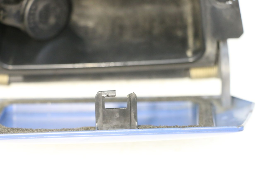 photo de HANDSCHUHFACH YAMAHA FJR ABS 1300 (2006 - 2012) - Zoom auf Gebrauchszustand