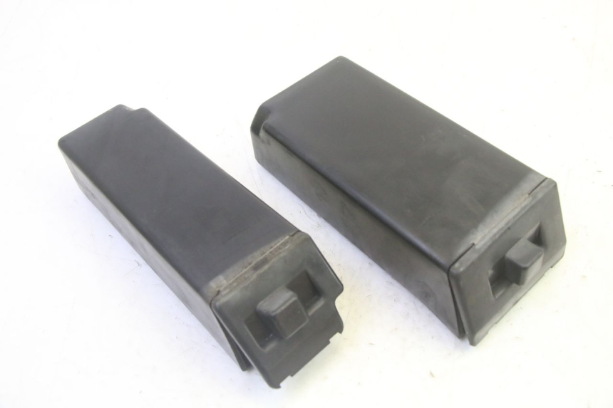 photo de HANDSCHUHFACH KAWASAKI GPX R WARBIRD 600 (1988 - 1993) - Hauptansicht