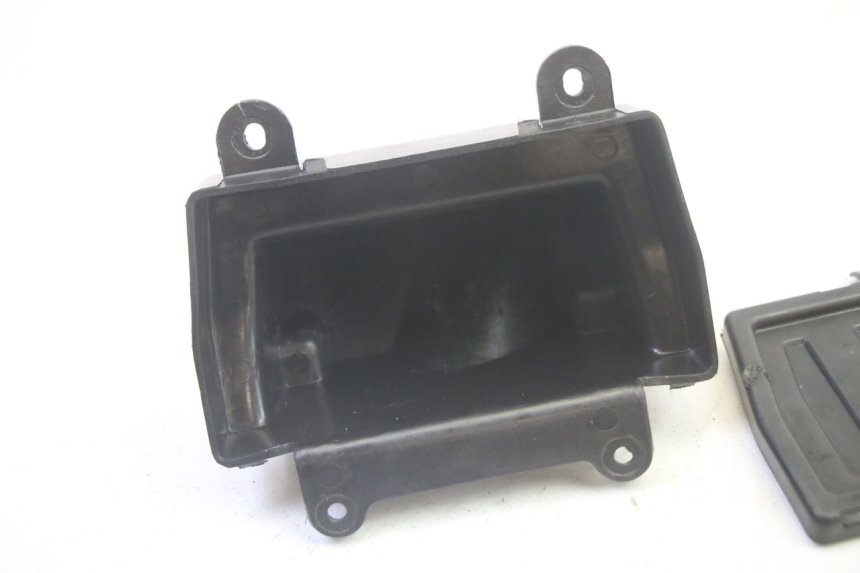 photo de HANDSCHUHFACH KSR TR SM 50 (2015 - 2018) - Detailansicht des Bauteils