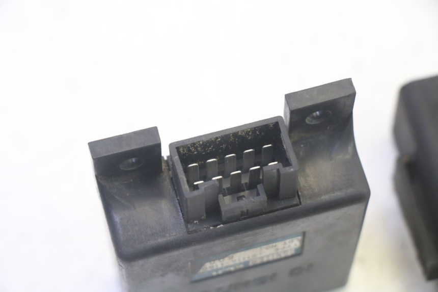 photo de CDI STEUERGERÄT KAWASAKI GPX R WARBIRD 600 (1988 - 1993) - Alternative Perspektive