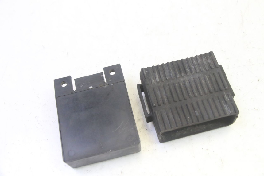 photo de CDI STEUERGERÄT KAWASAKI GPX R WARBIRD 600 (1988 - 1993) - Technische Nahaufnahme