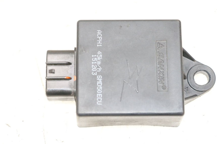 photo de CDI-STEUERGERäT PEUGEOT KISBEE 2T 50 (2010 - 2017) - Hauptansicht